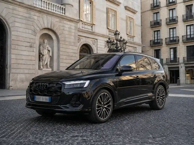 Audi Q7 50 TDI S-Line Edition 2025 — Rome Luxury Car Rental, Roma