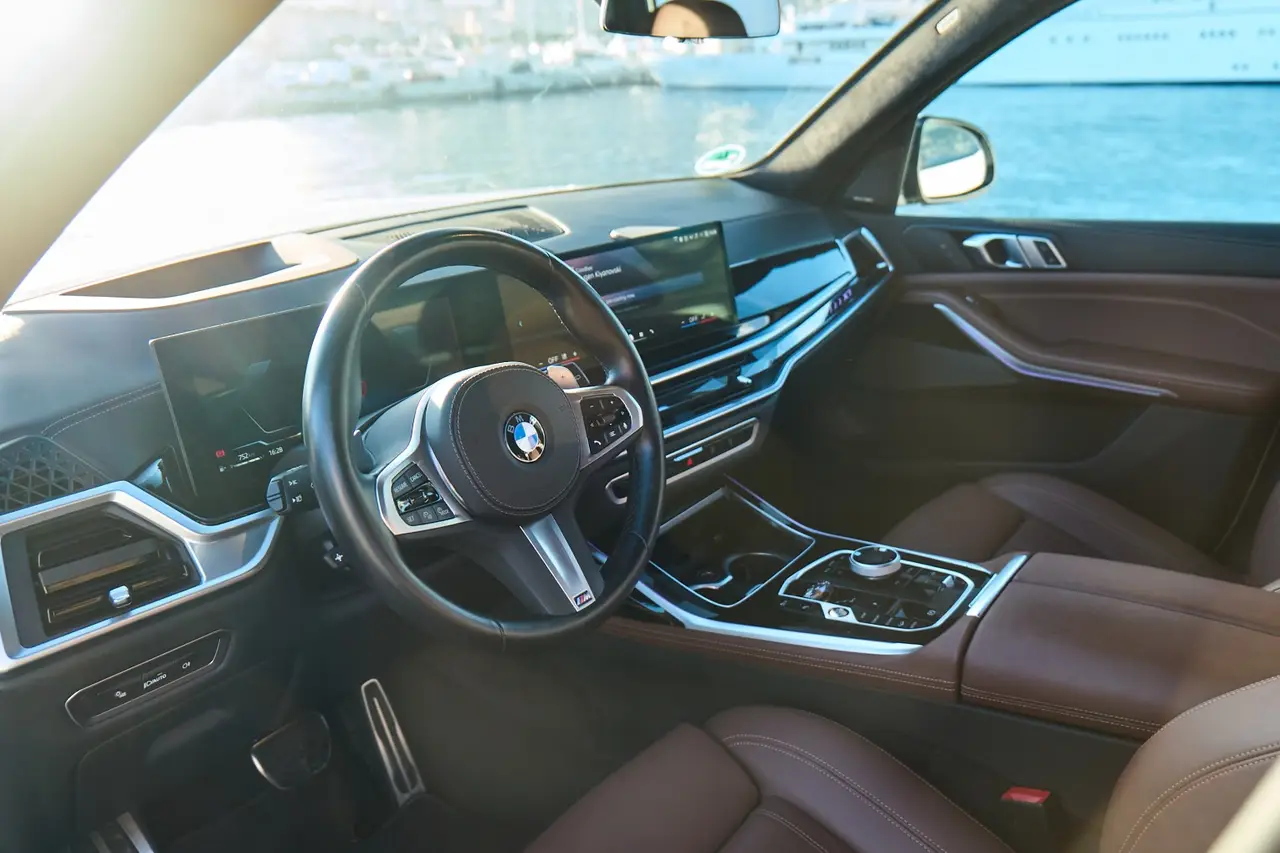BMW X7 40d M 2024, interior — Rome Luxury Car Rental, Rome. Seven seats, one seamless Amalfi Coast overnight
