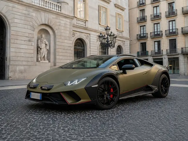 Lamborghini Huracan Sterrato 2024 — Rome Luxury Car Rental, Roma