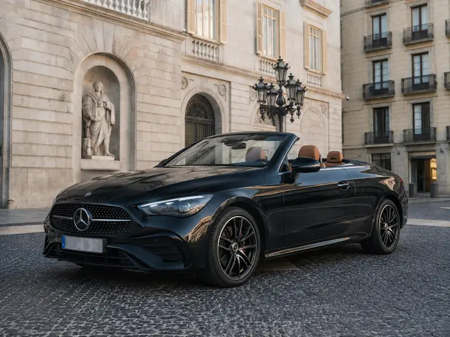 Mercedes Benz CLE 300 Cabriolet AMG Premium 2025 — Rome Luxury Car Rental, Roma