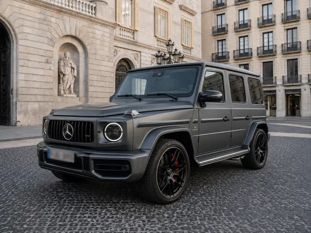 Mercedes Benz G63 2023 — Rome Luxury Car Rental, Roma