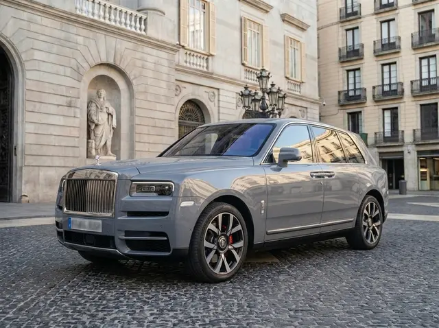 Rolls-Royce Cullinan 2025 — Rome Luxury Car Rental, Roma